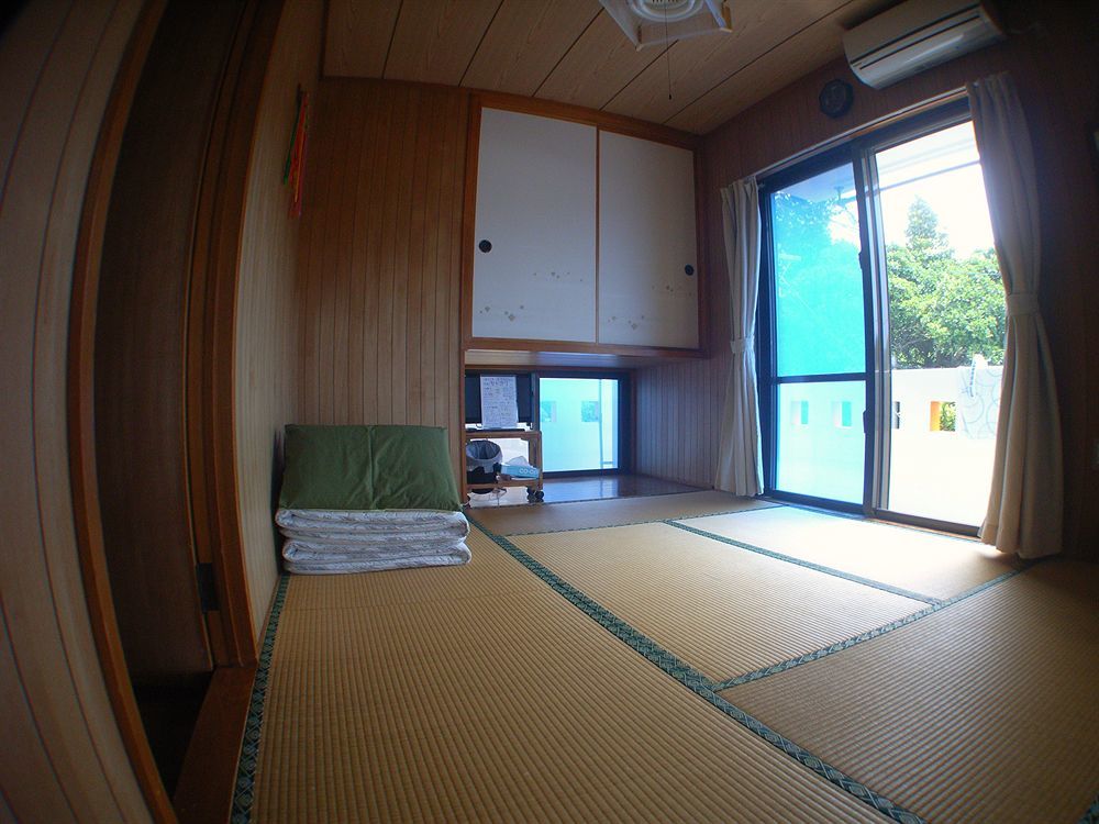 Minshuku Yadokari Hotel ซามามิ ภายนอก รูปภาพ