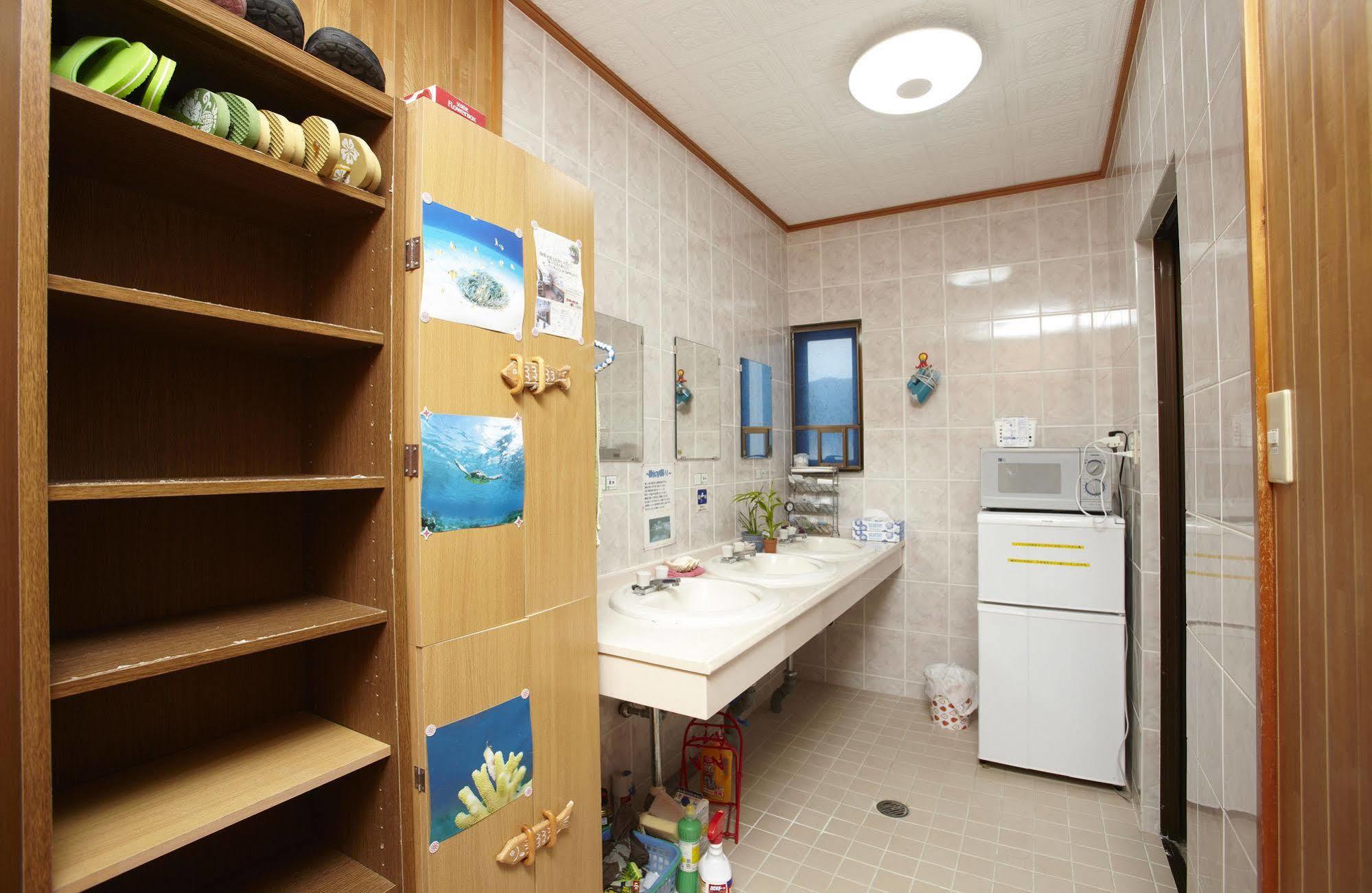 Minshuku Yadokari Hotel ซามามิ ภายนอก รูปภาพ